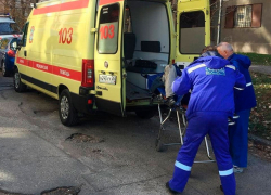 Молодой человек сорвался при попытке спуска по простыням в Кисловодске