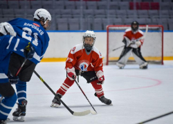 Удачные кубанские гастроли: хоккеисты ставропольского «Наследия» привезли медали из соседнего края