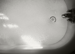 Нерадивая мать, уснувшая с ребенком в ванне, осуждена на Ставрополье