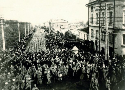 Календарь: утром 3 августа 1942 года немецкие войска начали бомбить Ставрополь