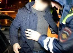 В Предгорном районе сотрудники Госавтоинспекции нашли в машине синтетические наркотики