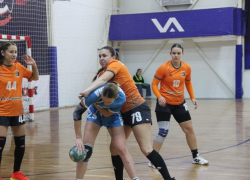 Три очка в копилку: гандболистки «Ставрополья» пополнили очковую коллекцию на родном паркете