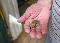 Сэкономив на медиках, власти Ставрополья принялись экономить на малоимущих