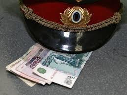 На Ставрополье двое сотрудников полиции брали деньги с коллег за положительную характеристику