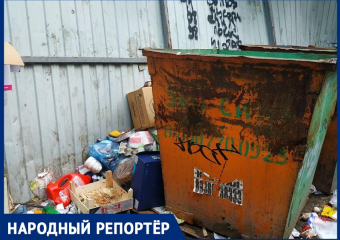 «Бьемся не один месяц»: на беспорядок после вывоза мусора «Эко-Сити» жалуются в центре Ставрополя 