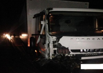 Водитель грузовика сбил владельца иномарки и столкнул авто в кювет на трассе Ставрополья