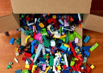 Жители Ставрополя массово распродают конструктор Lego после ухода компании из России 