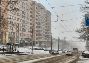 Пробки в 9 баллов сковали дороги Ставрополя утром 16 декабря
