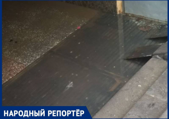 Затопленный переход в центре Ставрополя обнаружила горожанка