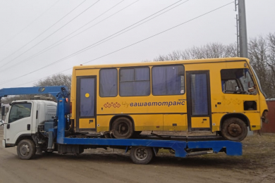 Эвакуация грузовых автомобилей и спецтехники 24/7 - 