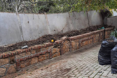 Благоустройство территории, озеленение, спил деревьев. - 