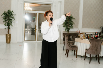 Проведение свадеб, корпоративов-Ведущая праздников Нина Полякова