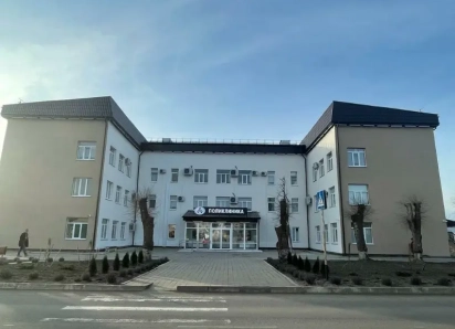 Ставропольчанка взыскала 100 тысяч с больницы за недопуск к врачу за справкой