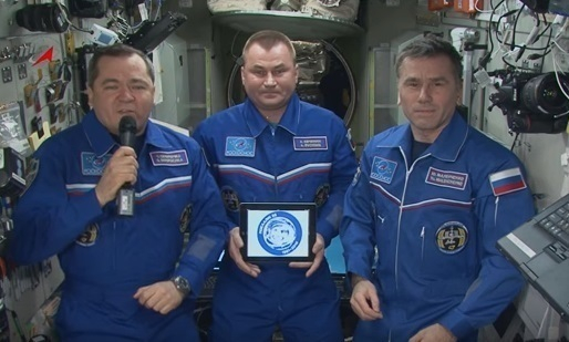 Ставропольский космонавт с борта МКС поздравил землян с праздником