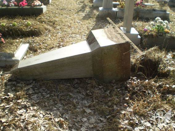 Пятигорский вандал осквернил могилы из мести