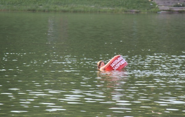 На Ставрополье утонули два ребенка в запрещенном для купания водоеме
