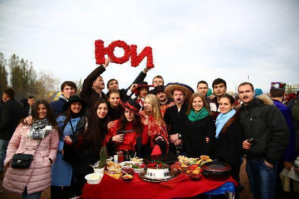 160 килограммов шашлыка съели ставропольские студенты