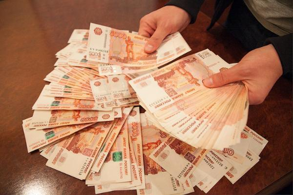 Двое сотрудников наркоконтроля вымогали у мужчины миллион рублей на Ставрополье