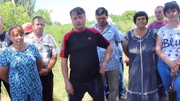 Рейдерский захват земли в Буденновском районе довел жителей до президента