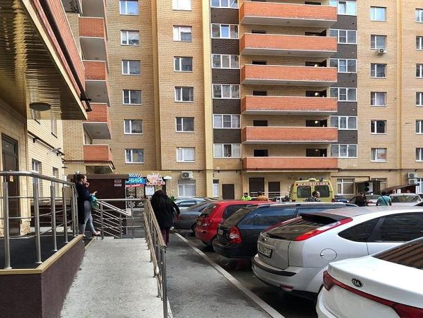 В Ставрополе шестилетняя девочка выпала из окна девятого этажа