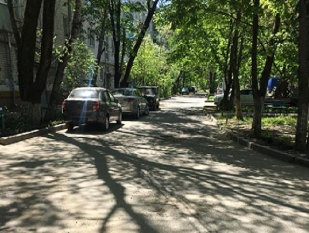 На Ставрополье ищут водителя, который на неизвестном авто сбил 92-летнюю женщину