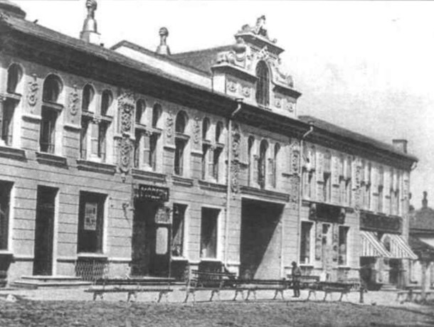 «Центр торговли и отдыха губернского города»: история Пассажа в Ставрополе