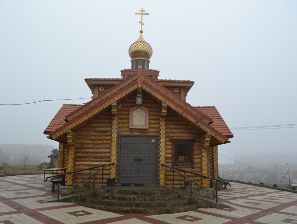«Сплетение старины и современности»: экскурсия по деревянному храму на окраине Ставрополя