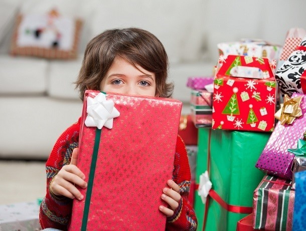 Бесплатные новогодние подарки получат все ученики младших классов на Ставрополье