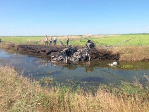 Ставропольский вертолет разбился и сгорел при обработке полей