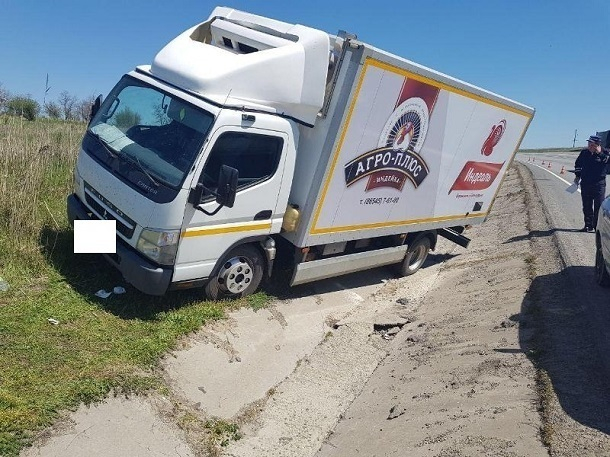 Водителю переломал ноги покатившийся во время ремонта грузовик под Ставрополем