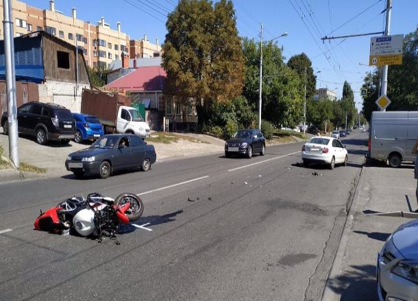 В Ставрополе мотоциклистка сбила насмерть пожилого мужчину