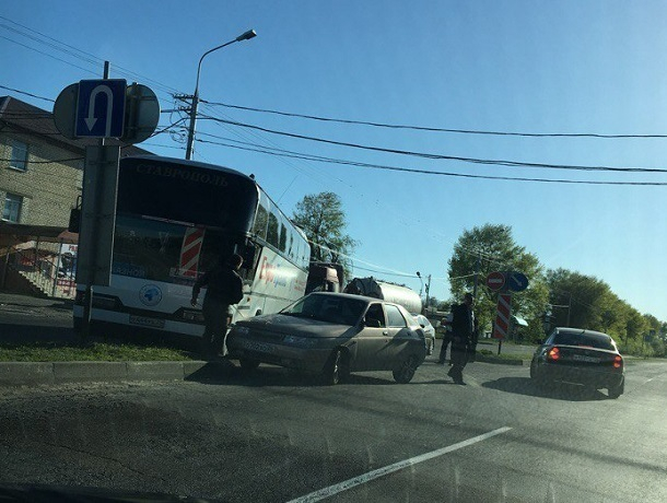 Сразу два ДТП с автобусами произошли на дорогах в Ставрополе