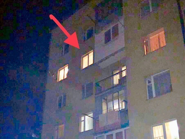 Полуторагодовалая девочка разбилась насмерть после падения из окна в Кисловодске