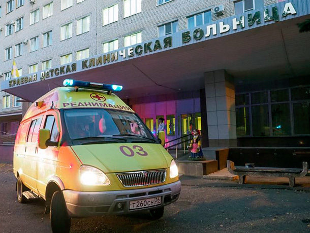 Школьники из Изобильного перевезены в краевую детскую больницу Ставрополя