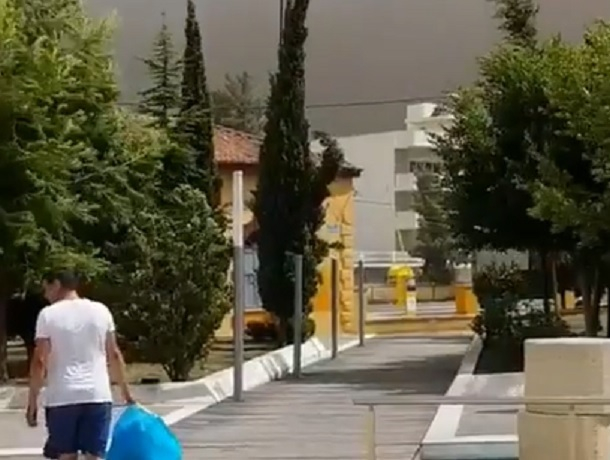 Ставропольчанин оказался в гуще масштабных пожаров в Греции