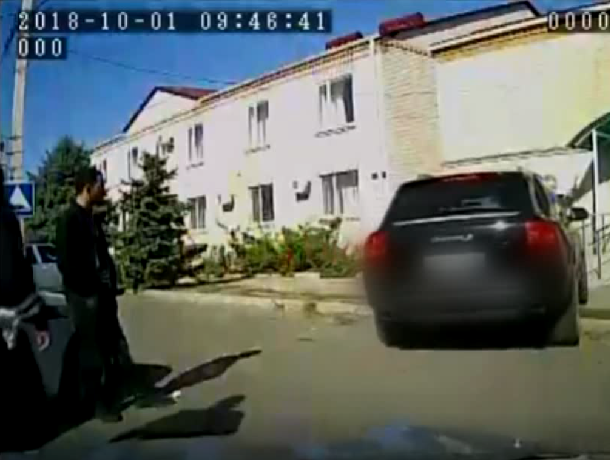 Погоня полиции за лихачом без прав на «Порше» попала на видео на Ставрополье