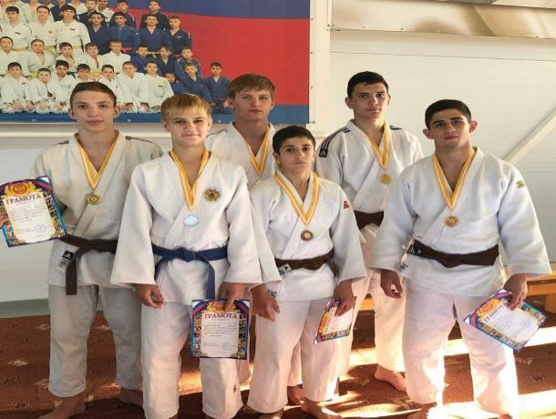 Дзюдоисты из Железноводска выиграли первенство в краевых соревнованиях