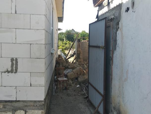 В Буденновске рухнувшая стена убила мужчину