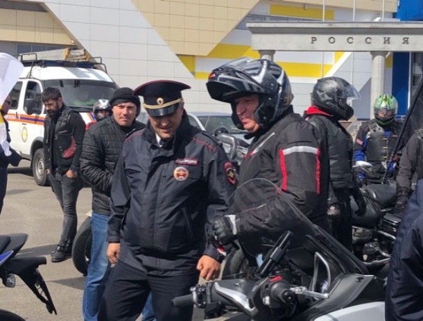 Мэр города Андрей Джатдоев возглавил мотопробег в Ставрополе