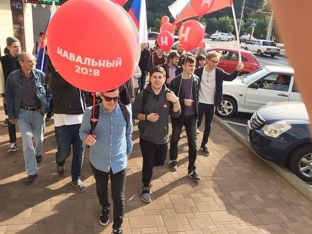 Координатора штаба Навального задержали за призывы к митингам и тут же отпустили в Ставрополе