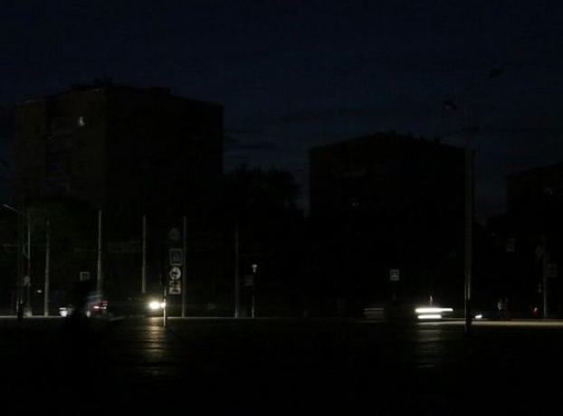 Целый район в центре города может остаться без света из-за воды в трансформаторе, - житель Ставрополя