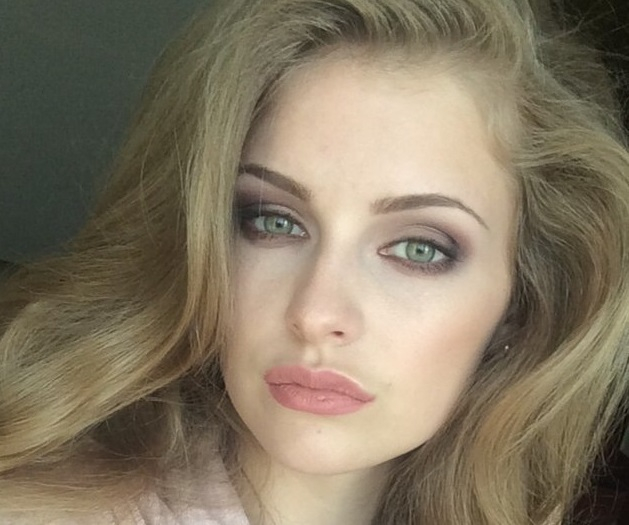 Участница «Мисс Россия-2015» из Ставрополя будет выступать в казачьем костюме
