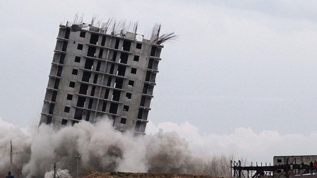 В Ставрополе снесли три незаконные многоэтажки и еще шесть - на очереди