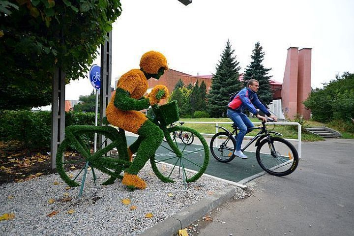 За памятником велосипедисту в Ставрополе установят видеонаблюдение