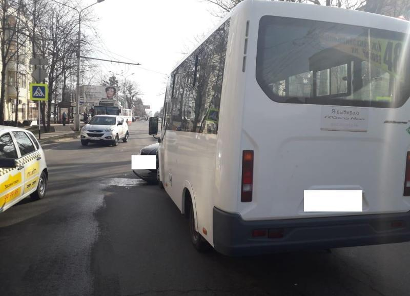 В Ставрополе в аварии с маршруткой пострадали два пассажира