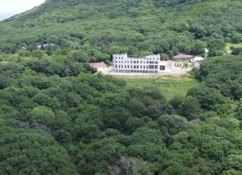 Стройка жилого комплекса на горе Бештау на Ставрополье «споткнулась» о минералку
