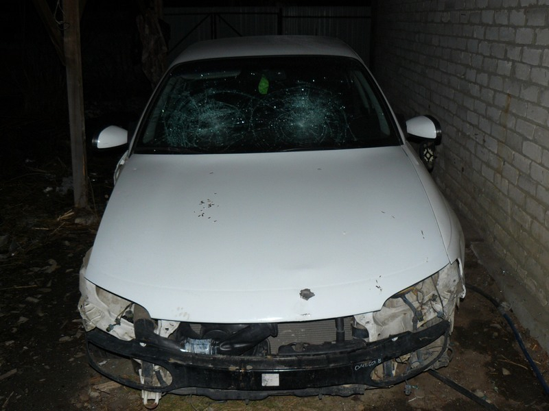 В Невинномысске пьяный мужчина разбил автомобиль соседки