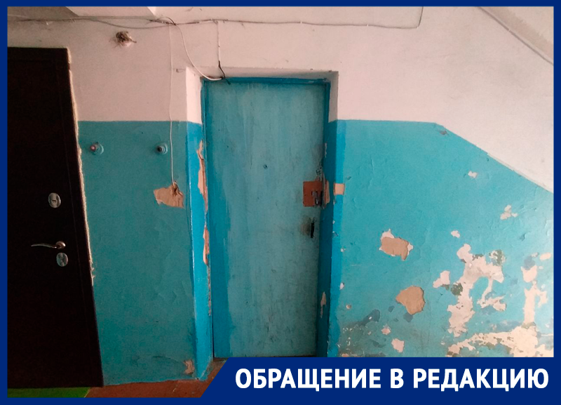 Невыносимая вонь из «нехорошей» квартиры на юге Ставрополя не дает покоя жильцам