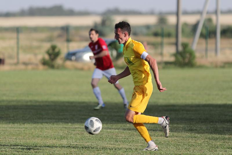 Футбольные фавориты сохранили интригу в чемпионате Ставрополья