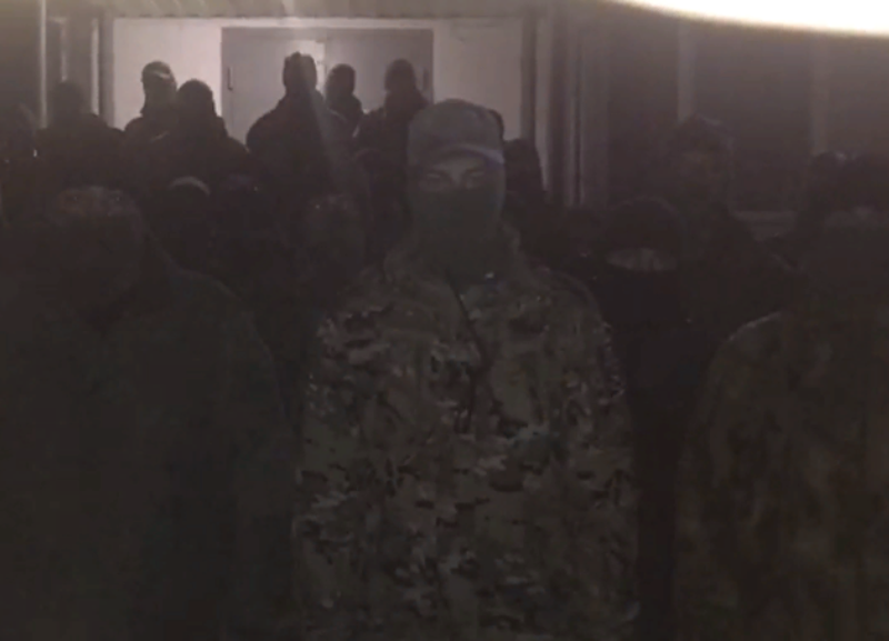 «Комплектуют выборочно семь человек»: ролик о снабжении мобилизованных Ставрополья разошелся в сети